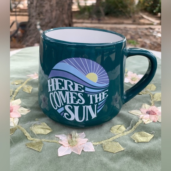 🌸Coffee Mug ☀️Here comes the Sun☀️🌸 - Picture 1 of 5